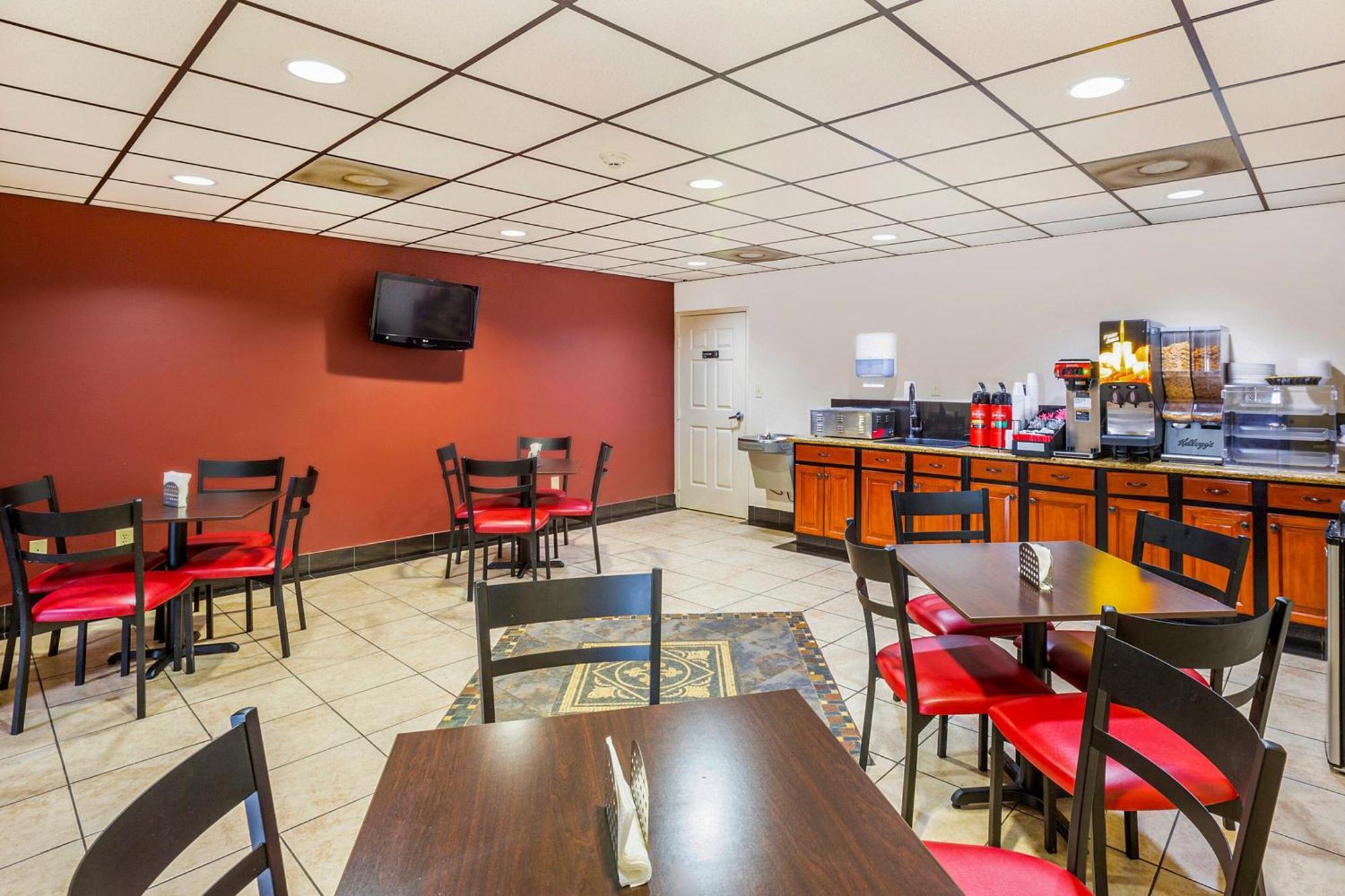 פורט אלן Oyo Hotel Lsu מראה חיצוני תמונה